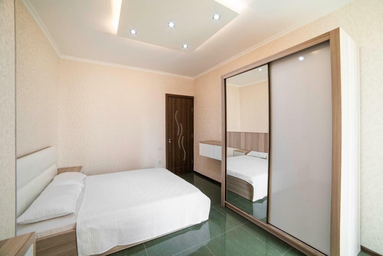 Magnolia - ❀ Cozy Apartment With An Unique Sea View ❀ Батуми Экстерьер фото